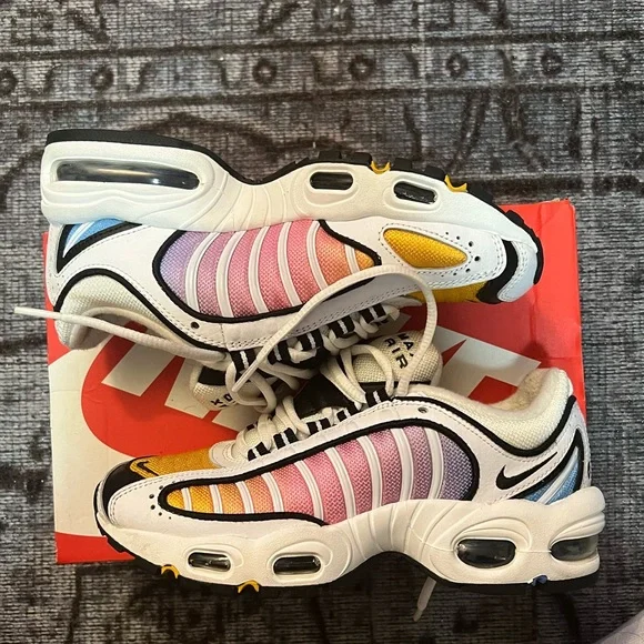 NIKE womens air Max - Picture 3 of 3